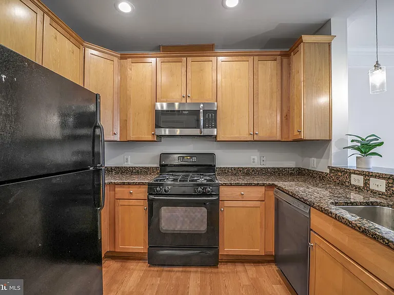 1451 Belmont St NW #309 — Photo 9