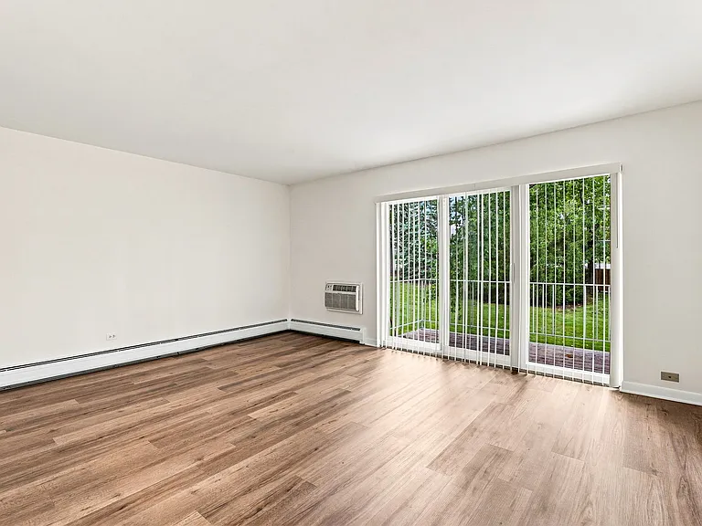 543 Burlington Ave #212 — Photo 5