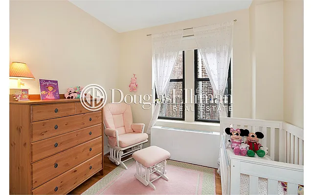 Sold by Douglas Elliman | media 29