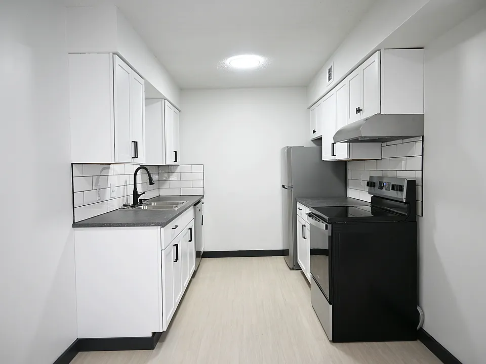 Newly updated kitchen at Cielo 120.