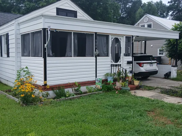 904 N McKay Ave, Dunn, NC 28334