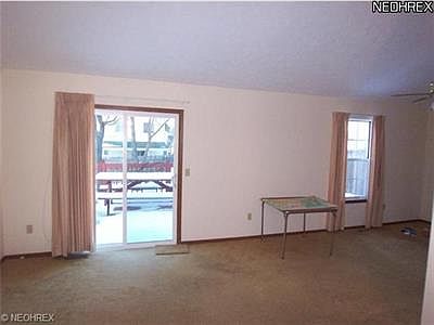 3rd image of 2720 W 38th St