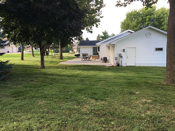 5th image of 5720 S 180th St