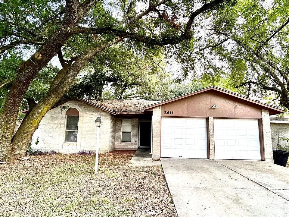 1st image of 2611 Woodwild Dr