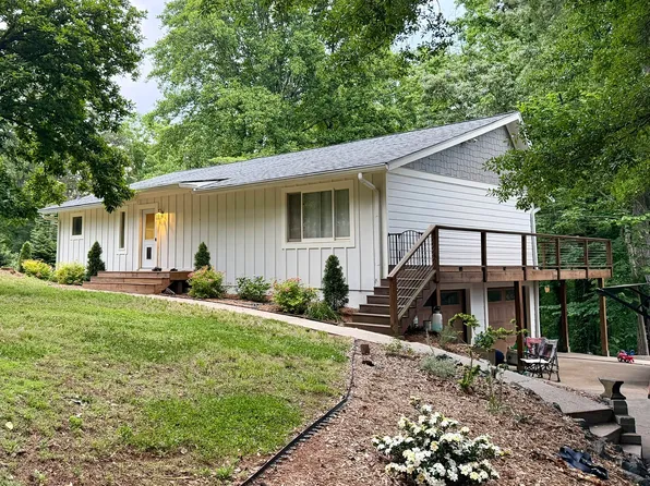3721 Griffin Dr, Gainesville, GA 30506