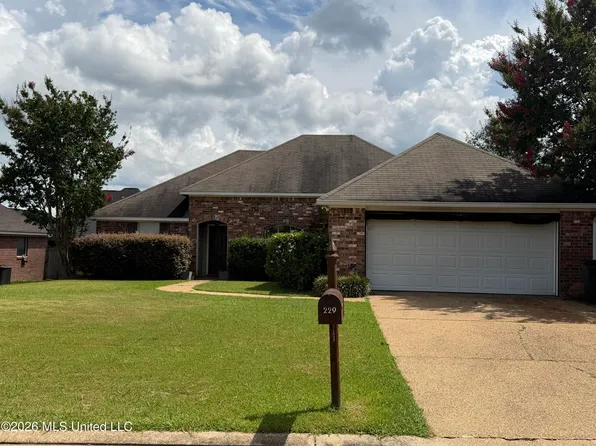229 Camelot Way, Brandon, MS 39047