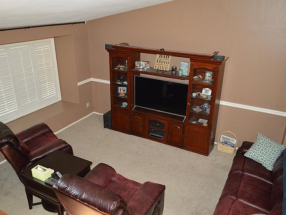 3rd image of 1874 Hillridge Dr