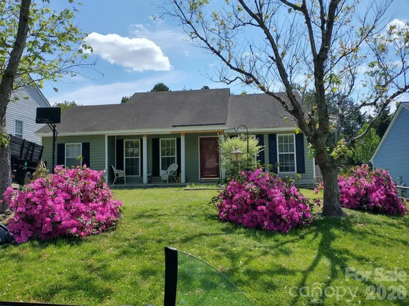 14019 Eden Ct, Pineville, NC 28134