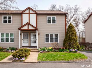 Woodford Condo, Plainville, CT 06062
