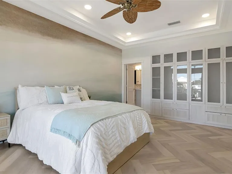 644 Boca Ciega Isle Dr — Photo 28