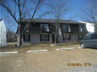 513 Monroe St, Pacific, MO 63069
