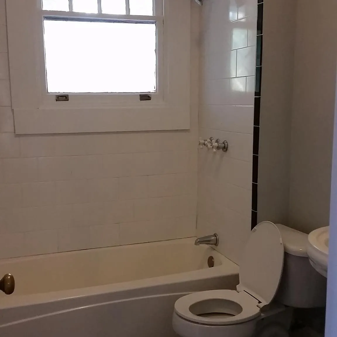2 bed, 1100 sqft, $1,300 — Photo 4