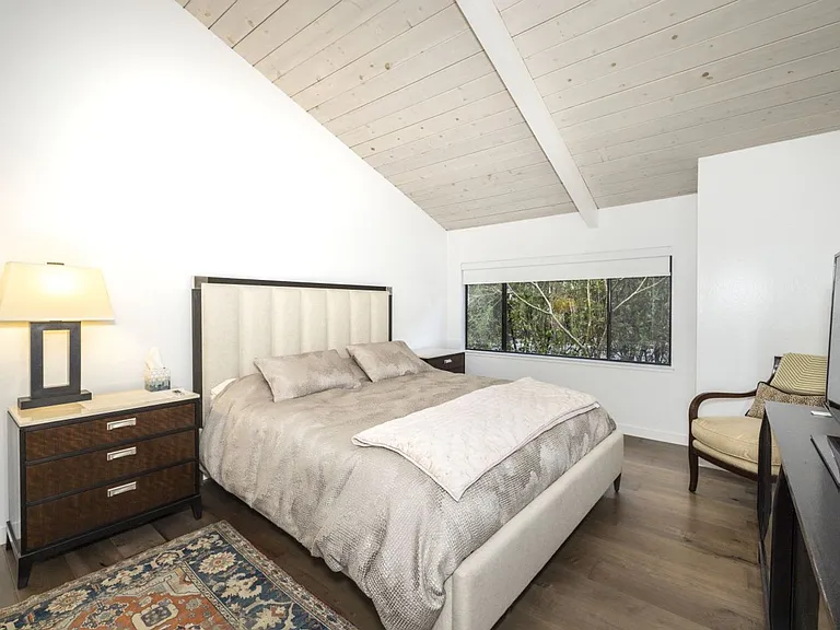 176 Sand Hill Cir — Photo 12