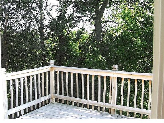 4th image of 1826 E Superior St #2