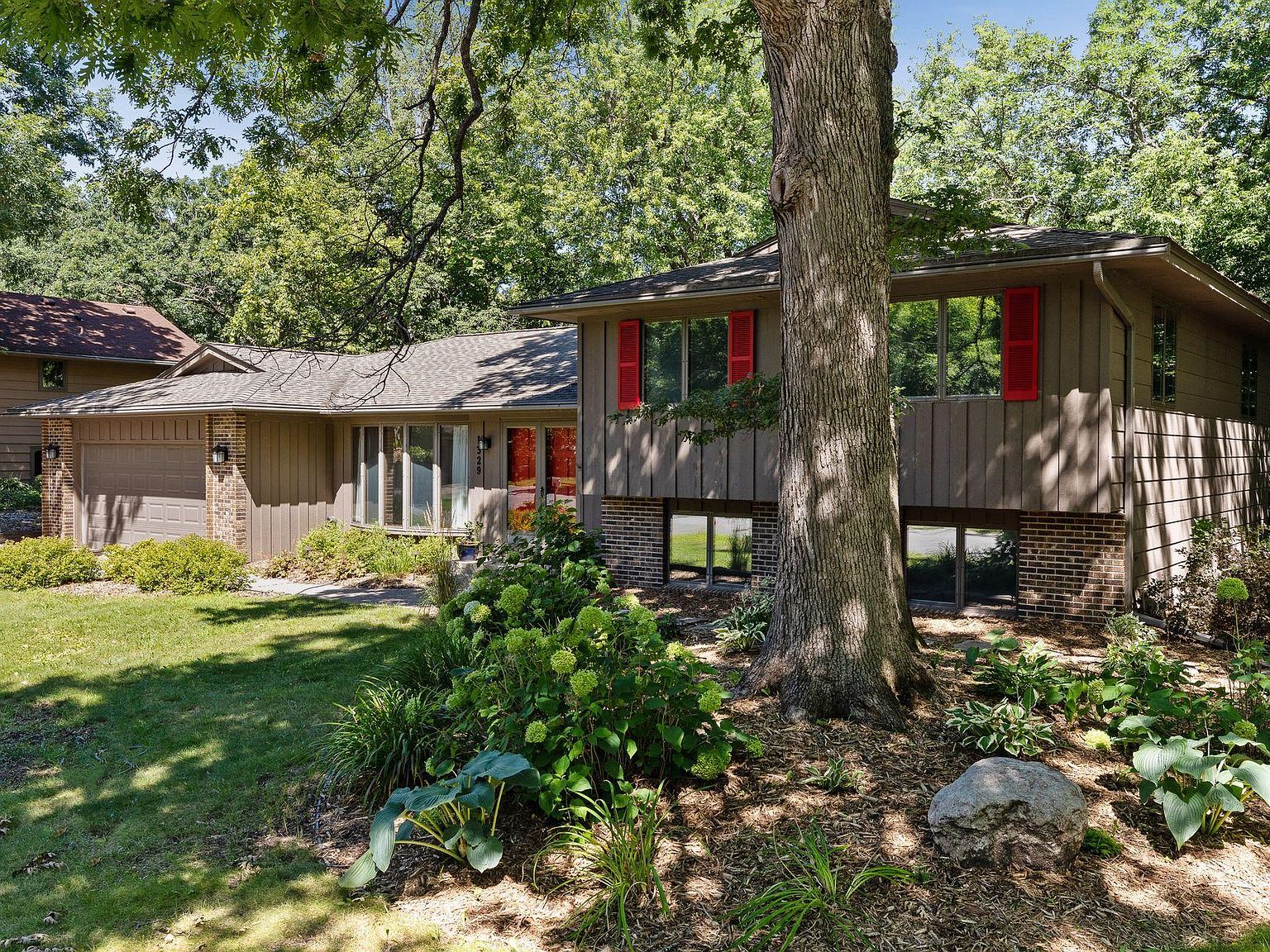 1329 Ches Mar Ln, Eagan, MN 55123 Zillow