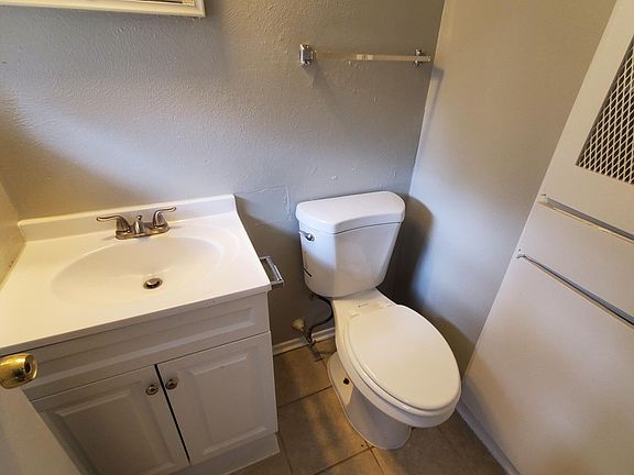 3rd image of 8840 Milverton Dr