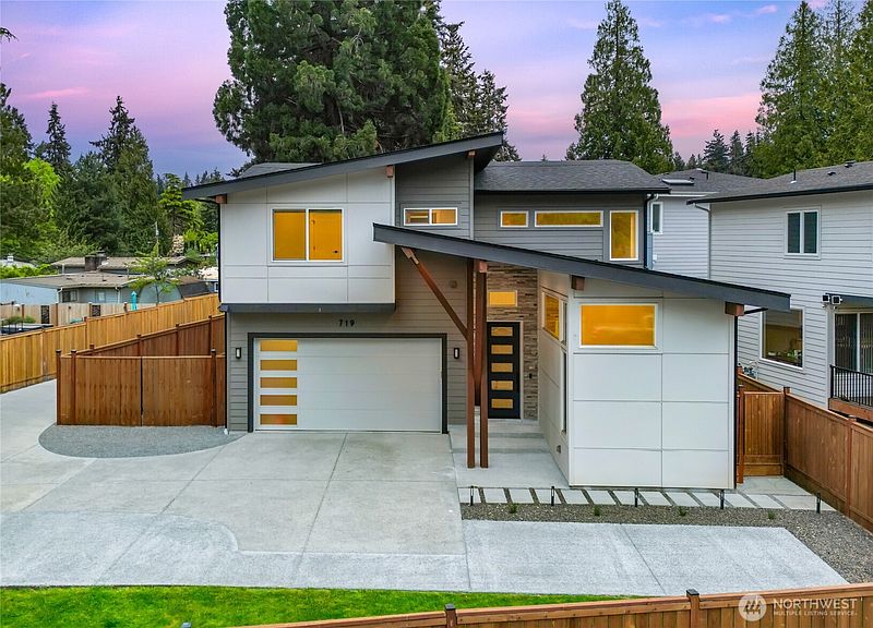 2nd image of 719 Edmonds Way