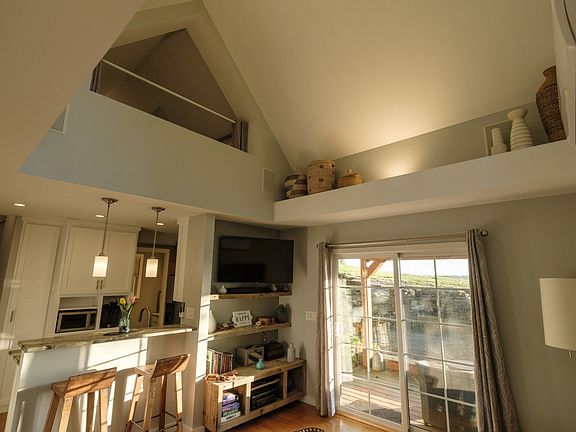 30th image of 3210 Morel Rd
