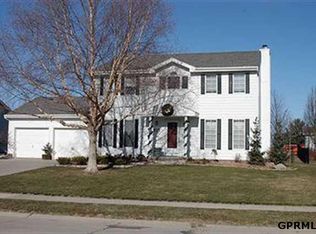 20702 Laramie Rd, Elkhorn, NE 68022