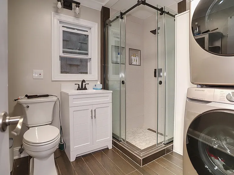 125 Oak St #1 — Photo 12