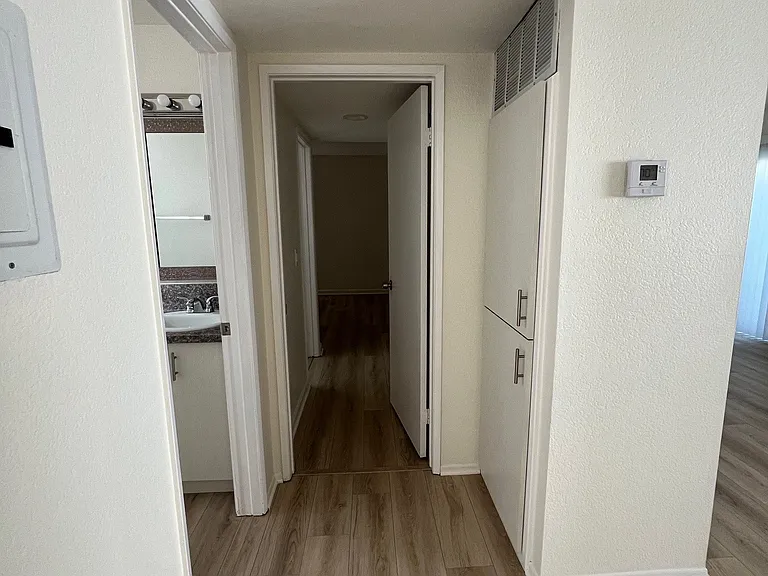 1350 Glenwood Rd #5 — Photo 14