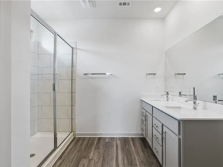 1200 Klee St — Photo 21