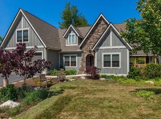 35 Manchester Dr, Asheville, NC 28805