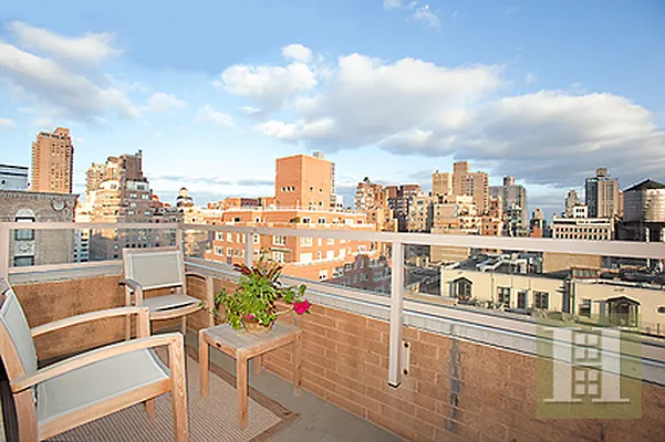 Rented by Halstead Real Estate | media 20