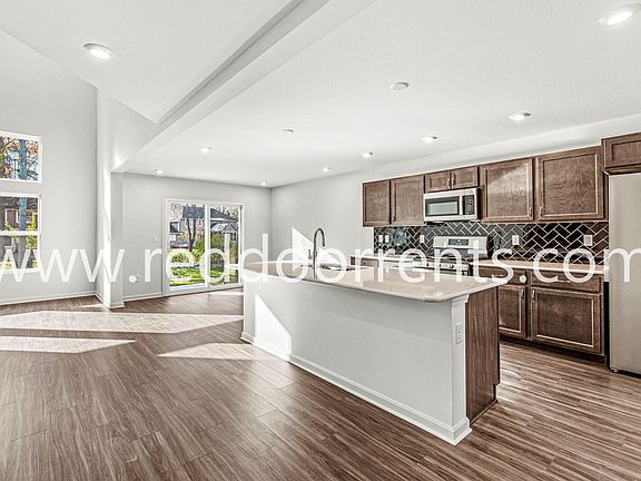 5th image of 6903 Oakdale Ln
