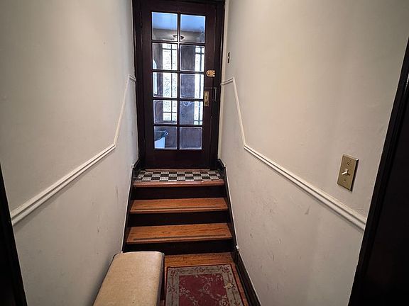 3rd image of 2217-19 W Montrose Ave #2219-G