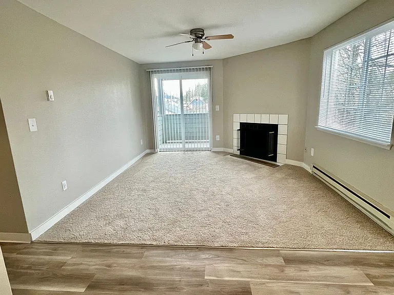Brookside Gardens Apartments — Photo 20