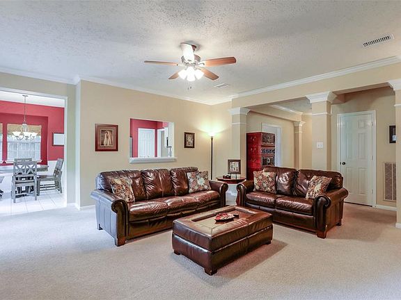 5th image of 3706 Scenic Valley Dr