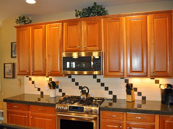 Under Cabinet Lights