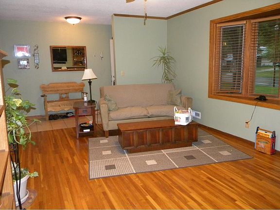 5th image of 8463 Hillside Trl S