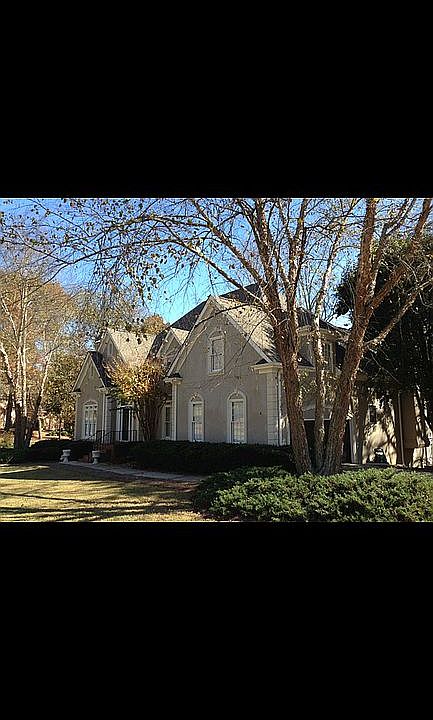 2nd image of 3484 Sheridan Dr