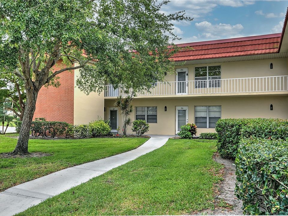 1st image of 75 Royal Oak Ct APT 206