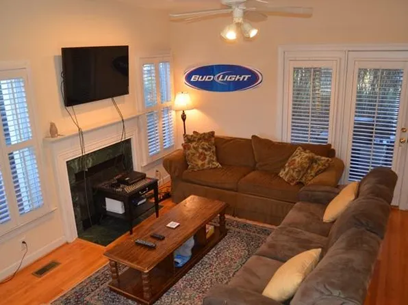 809 N Columbia St, Chapel Hill, NC 27516