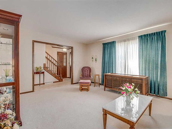 5th image of 6543 Hearthstone Ave