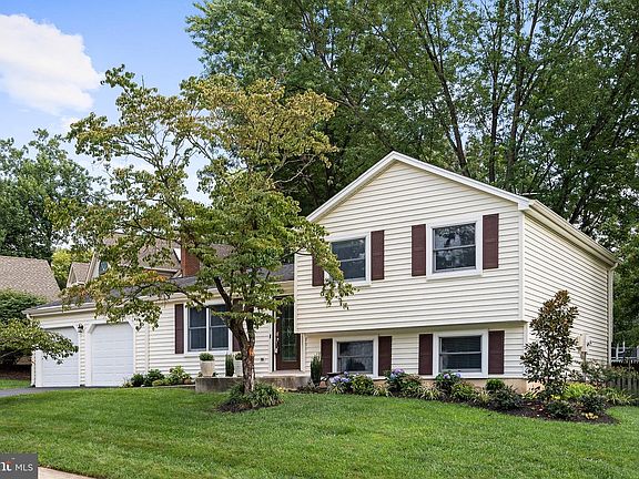 2nd image of 13742 Cabells Mill Dr