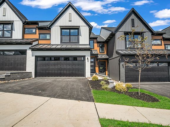 2nd image of 2141 S Autumn Chase Dr