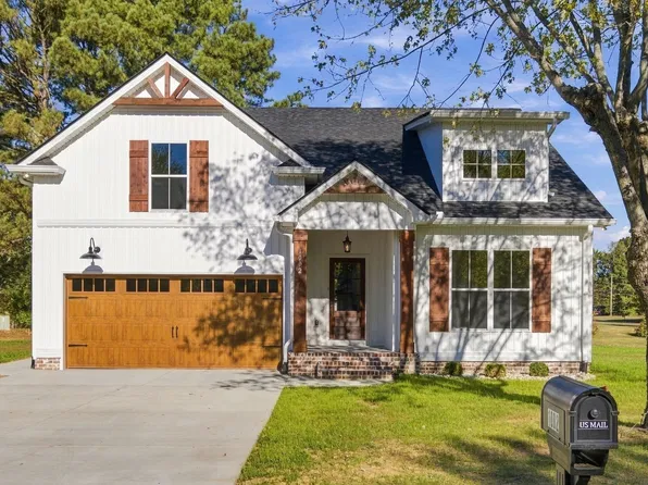 1002 Highland Dr, Greenbrier, TN 37073