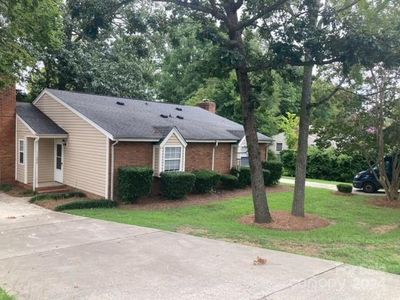 11209-11211 Johnston Rd, Charlotte, NC, 28226