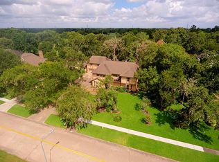 2904 Green Tee Dr, Pearland, TX 77581