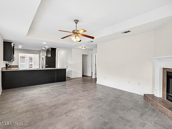 4th image of 18272 Cardinal Ln