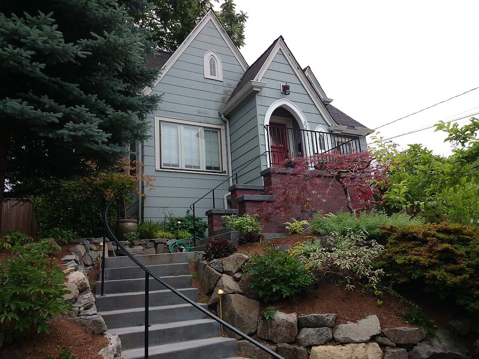2nd image of 2215 N 54th St