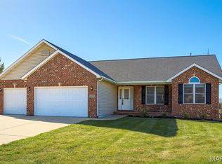 421 Trotter Dr, Hamel, IL 62046