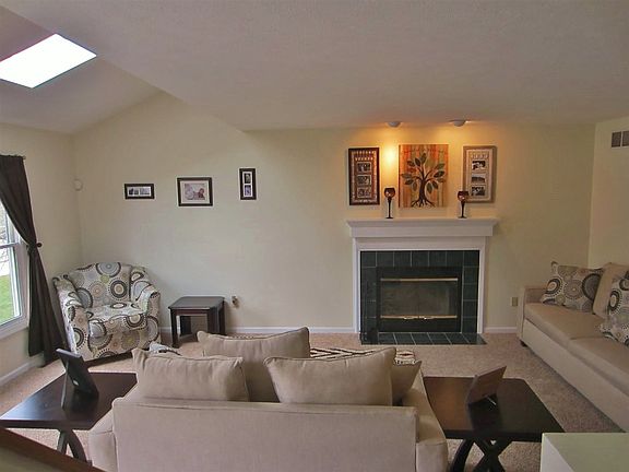3rd image of 4340 Foxfire Dr