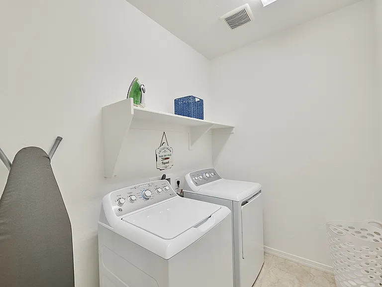 W Orange Dr — Photo 18