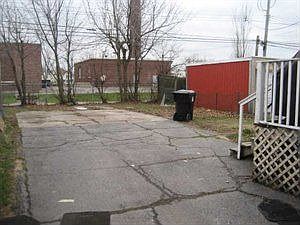 3rd image of 369 Nassau Ave