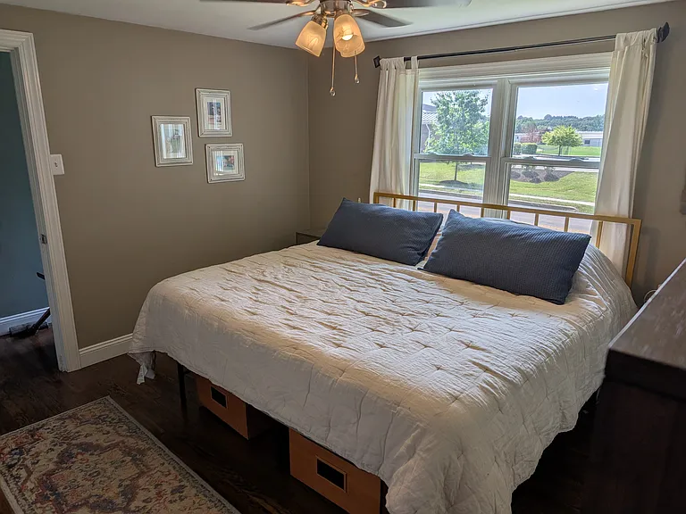 5904 Locust Ln — Photo 6